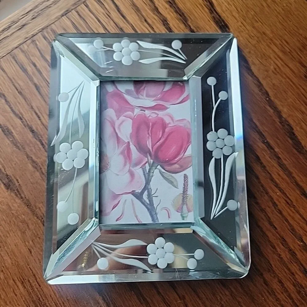 Vtg Beveled Venetian Style Etched Mirror Glass Picture Photo Frame 2x3